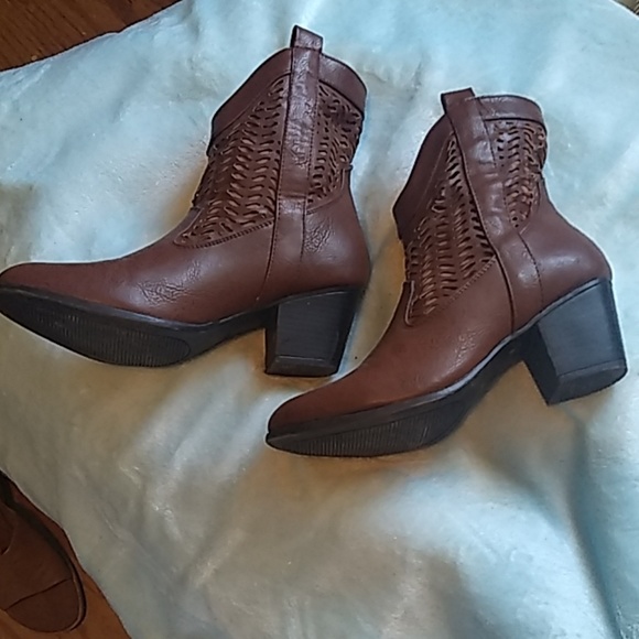 Women's large size 8/9 Brown ankle boots - Picture 2 of 3